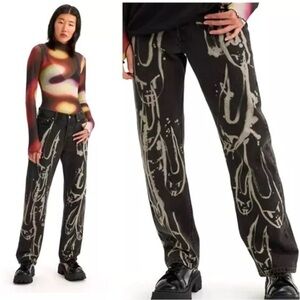 New Levi's® X Barbie Ferreira 501® '90s Jeans Size 28 Bunny Black Women's